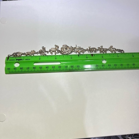 Noah’s Arch Bracelet - Picture 5 of 7